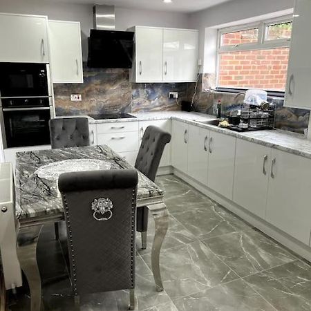 Luxury 3 Bed 3 Bedroom House Harborne Birmingham Esterno foto