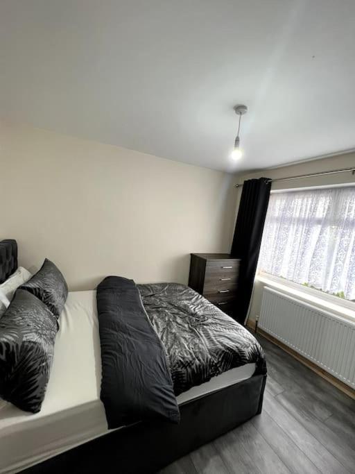 Luxury 3 Bed 3 Bedroom House Harborne Birmingham Esterno foto